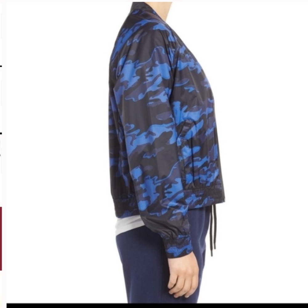 Ivy Park Cropped Camo Zip-Up Bomber Jacket (B) - Picture 3 of 14